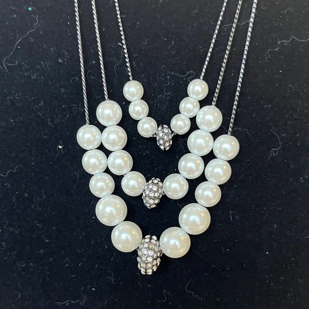 White House Black Market Pearl and Silver Necklace